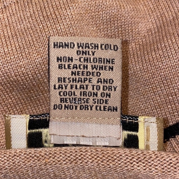 PECK & PECK WEEKEND Lightweight Knit Sweater - Picture 6 of 7